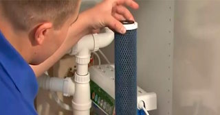 Установка угольных фильтров для воды и вытяжки от 3571 рублей в Лобне